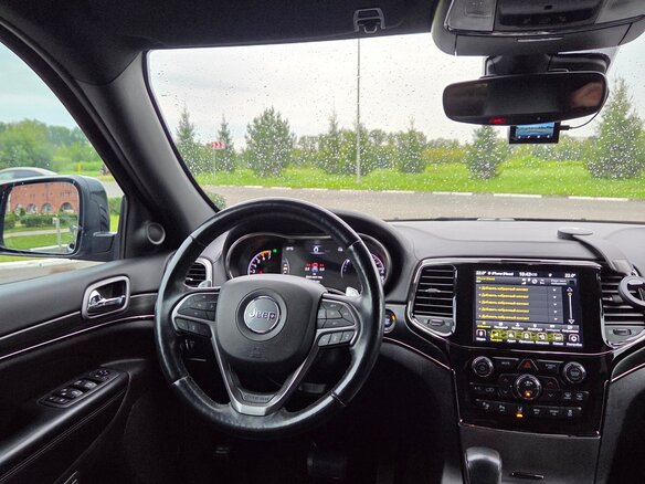 2021 Jeep Grand Cherokee IV (WK2) Рестайлинг, чёрный, 6500000 рублей - вид 21