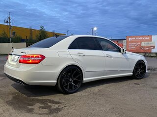 2010 Mercedes-Benz E-Класс 200 5G-Tronic IV (W212, S212, C207), белый, 1600000 рублей, вид 4