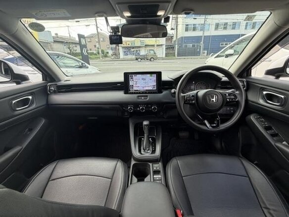 2022 Honda Vezel II, белый, 1760000 рублей - вид 12