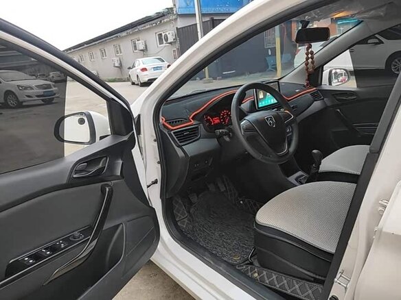 2020 Baojun 310 I, белый - вид 14