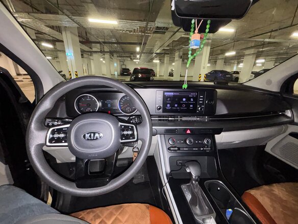 2021 Kia Carnival IV, чёрный, 3650000 рублей - вид 8