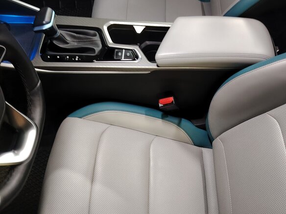 2023 Geely Emgrand II, белый, 1600000 рублей - вид 35
