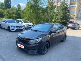 2015 Kia Rio III Рестайлинг, коричневый, 299000 рублей, вид 1