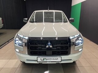 2025 Mitsubishi L200 VI, белый, 5650000 рублей, вид 3