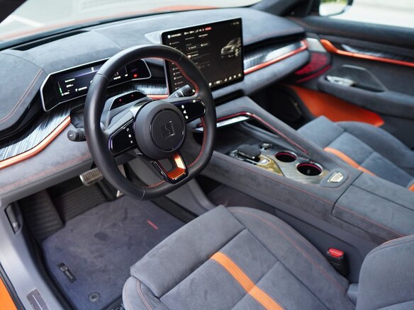 2023 Zeekr 001 100 kWh I, оранжевый - вид 17