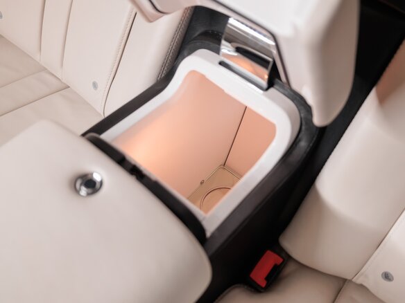 2013 Rolls-Royce Phantom VII Рестайлинг (Series II), чёрный - вид 29