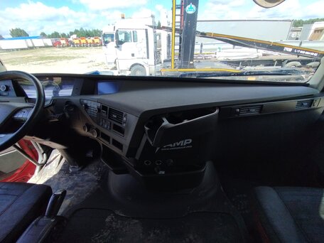 2018 Volvo FH, красный, 5584500 рублей, вид 5