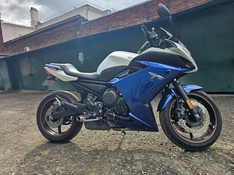 2011 Yamaha XJ6 (FZ6R), синий, 400000 рублей, вид 5
