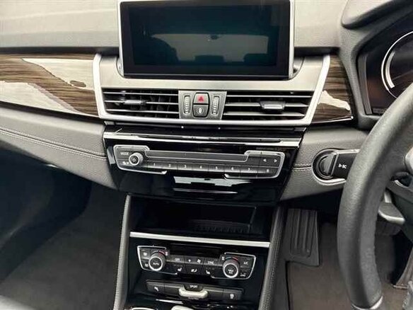 2021 BMW 2 серии Active Tourer 218d F45 Рестайлинг, белый, 1250000 рублей - вид 7