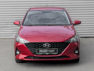 2022 Hyundai Solaris II Рестайлинг, красный, 1640000 рублей, вид 2