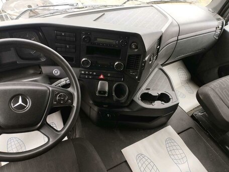 2021 Mercedes-Benz Arocs, красный, 9627300 рублей, вид 5