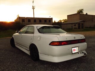 1993 Toyota Mark II VII (X90), белый, 550000 рублей, вид 3
