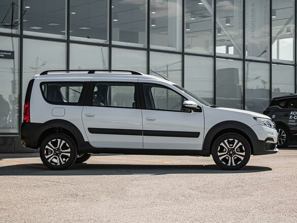 2026 Lada (ВАЗ) Largus Cross I Рестайлинг, белый, 2072000 рублей - вид 6
