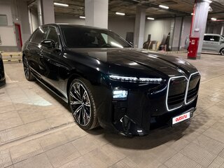 2026 BMW 7 серии 740 xDrive VII (G70) Рестайлинг, чёрный, 27000000 рублей, вид 1
