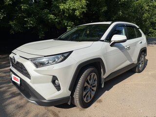 2019 Toyota RAV4 V (XA50), белый, 3200000 рублей, вид 1