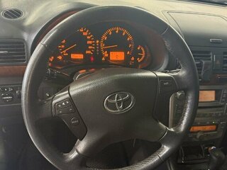 2006 Toyota Avensis II Рестайлинг, серебристый, 779000 рублей, вид 3