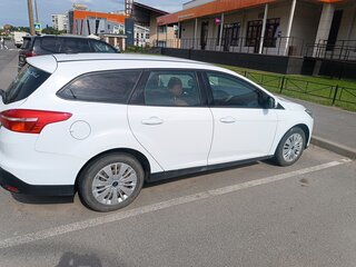 2018 Ford Focus III Рестайлинг, белый, 730000 рублей, вид 1
