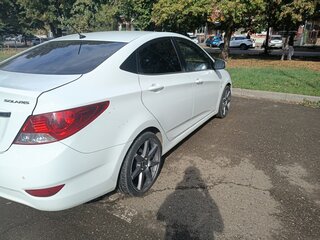 2011 Hyundai Solaris I, белый, 759000 рублей, вид 2
