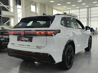 2026 Volkswagen Tiguan L Pro III (China Market), белый, 4869000 рублей, вид 4