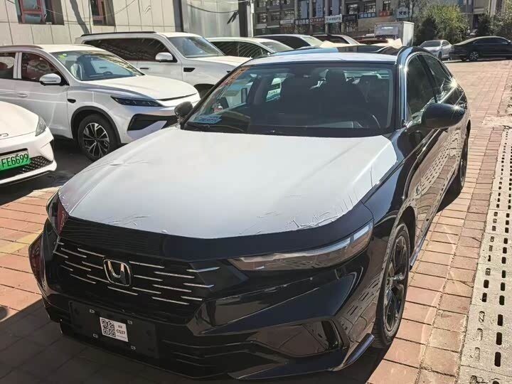 Открыть фотографии: Honda Accord XI Рестайлинг
