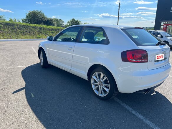 2011 Audi A3 II (8P) Рестайлинг 2, белый - вид 8