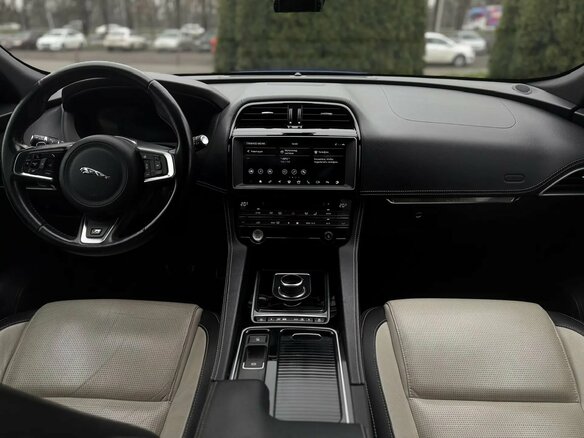 2017 Jaguar F-Pace I, синий, 3199000 рублей - вид 11