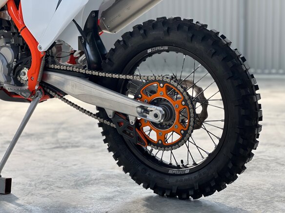 2021 KTM 250 EXC, белый - вид 13