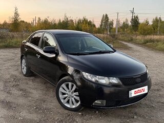 2011 Kia Cerato 6-speed II, чёрный, 670000 рублей, вид 2