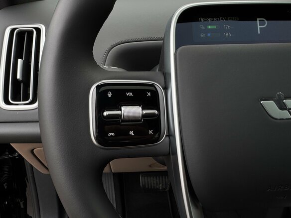 2025 Li Auto (Lixiang) L9 52.3 kWh I Рестайлинг, чёрный, 11990000 рублей - вид 17