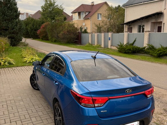 2017 Kia Rio IV, синий, 1050000 рублей - вид 6