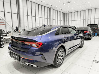 2021 Kia K5 III, синий, 2390000 рублей, вид 5