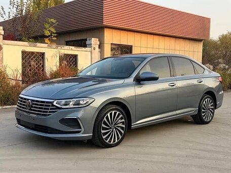 2023 Volkswagen Lavida III Рестайлинг, серый, 1485000 рублей, вид 1