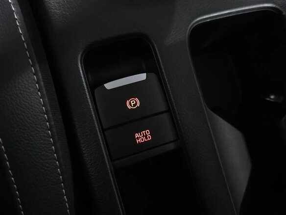2021 Kia K3 II Рестайлинг, белый - вид 24