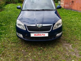 2011 Skoda Fabia II Рестайлинг, синий, 450000 рублей, вид 3