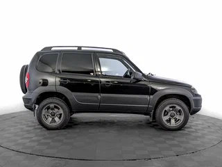 2020 Lada (ВАЗ) Niva Travel I, чёрный, 710000 рублей, вид 4