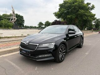 2024 Skoda Superb III Рестайлинг, чёрный, 2390000 рублей, вид 1