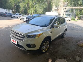 2016 Ford Kuga II Рестайлинг, белый, 2050000 рублей, вид 1