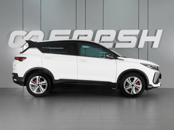 2023 Geely Coolray (Binyue Cool) I Рестайлинг, белый, 1950000 рублей - вид 4
