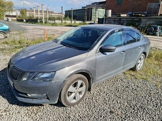 2018 Skoda Octavia III (A7) Рестайлинг, серый, 1400000 рублей, вид 1