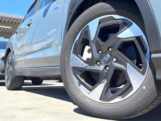2023 Subaru Crosstrek III, серый, 2167000 рублей, вид 4