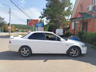 2001 Honda Torneo, белый, 290000 рублей, вид 3