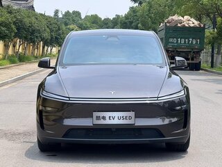 2026 Tesla Model Y Long Range I Рестайлинг, серый, 6354911 рублей, вид 2