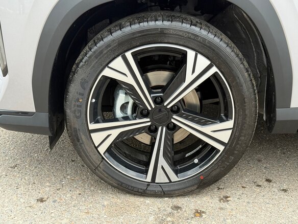 2025 Geely Cityray, серебристый, 3344990 рублей - вид 6