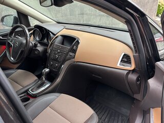 2014 Opel Astra J Рестайлинг, коричневый, 799000 рублей, вид 4