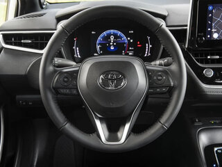 2023 Toyota Corolla XII (E210), белый, 1660000 рублей, вид 4