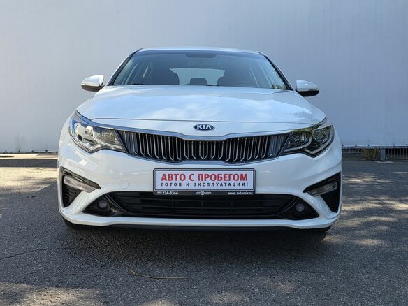 2019 Kia Optima IV Рестайлинг, белый - вид 1