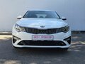 2019 Kia Optima IV Рестайлинг, белый - вид 1