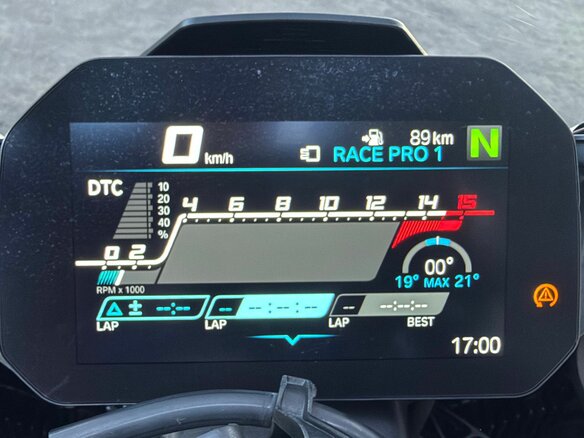 2022 BMW S 1000 RR, чёрный, 1770000 рублей - вид 16