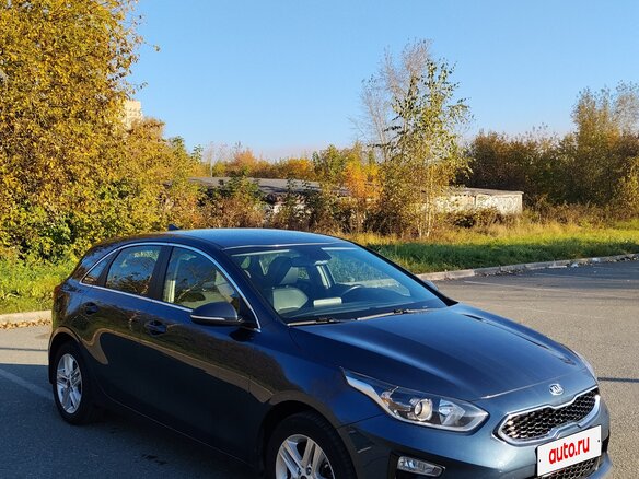 2019 Kia Ceed III, синий, 1680000 рублей