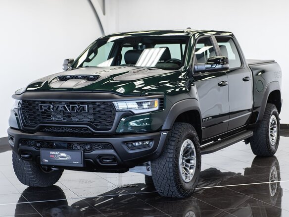 2026 Ram 1500 RHO V Рестайлинг, зелёный, 11840000 рублей - вид 1